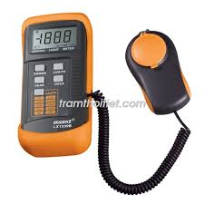 Máy đo cường độ ánh sáng LX-1330B